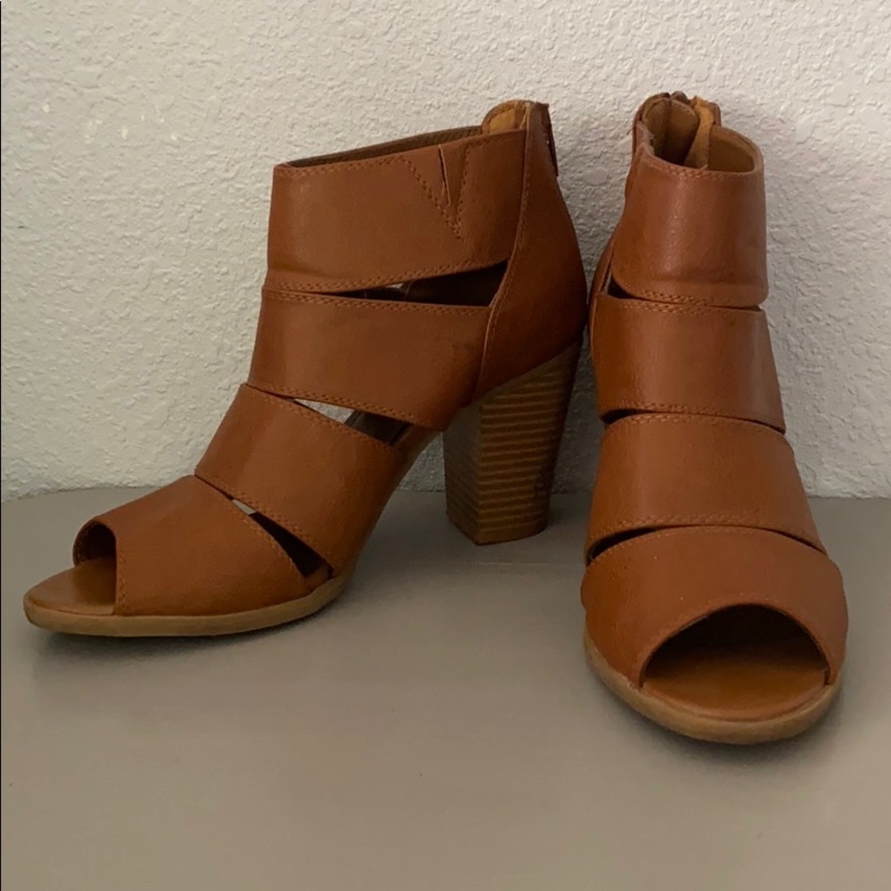 Brown heels